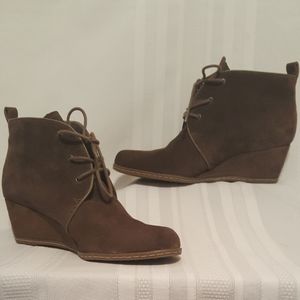 Wedge ankle bootie